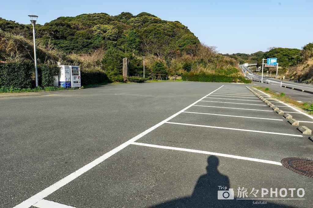 角島側の展望台の駐車場