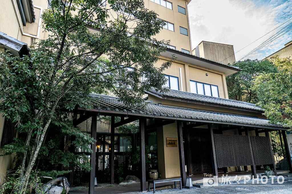 原鶴温泉六峰館