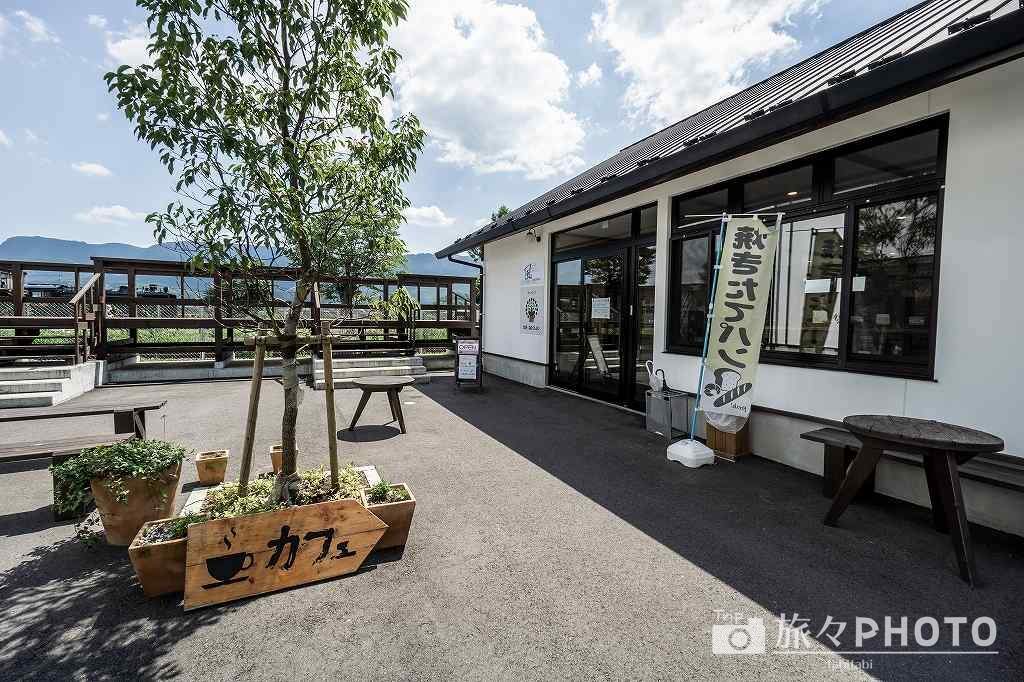 カフェ