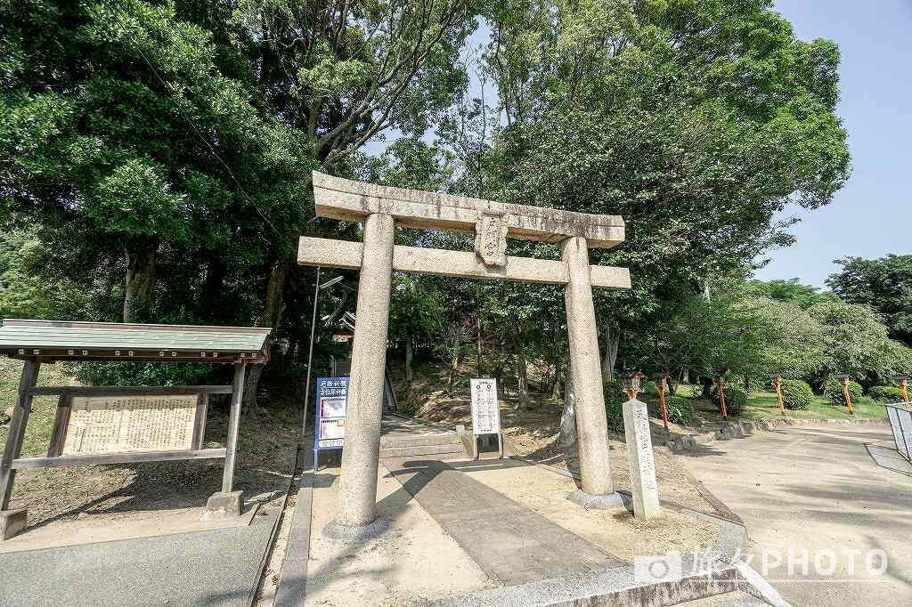 戸明神社