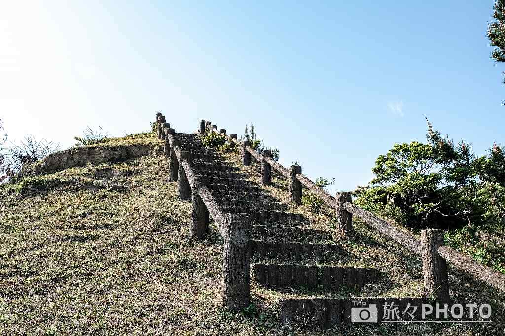 都井岬の扇山の展望台への道